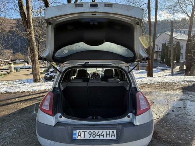 Сірий Рено Меган, об'ємом двигуна 1.6 л та пробігом 327 тис. км за 3500 $, фото 5 на Automoto.ua