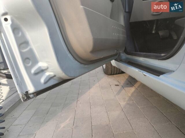 Сірий Рено Меган, об'ємом двигуна 1.6 л та пробігом 250 тис. км за 5100 $, фото 7 на Automoto.ua