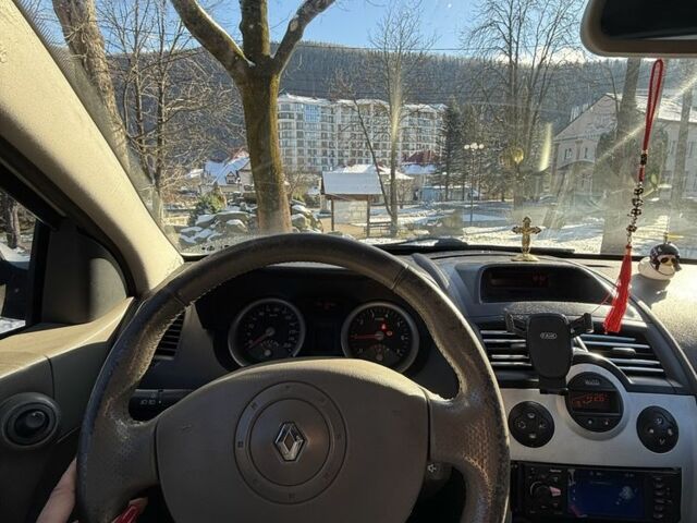 Сірий Рено Меган, об'ємом двигуна 1.6 л та пробігом 327 тис. км за 3500 $, фото 7 на Automoto.ua