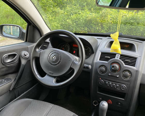 Рено Меган 2003 в Славуте на Automoto.ua Серый Рено Меган, объемом двигателя 1.6 л и пробегом 202 тыс. км за 3300 $, фото 6 на Automoto.ua