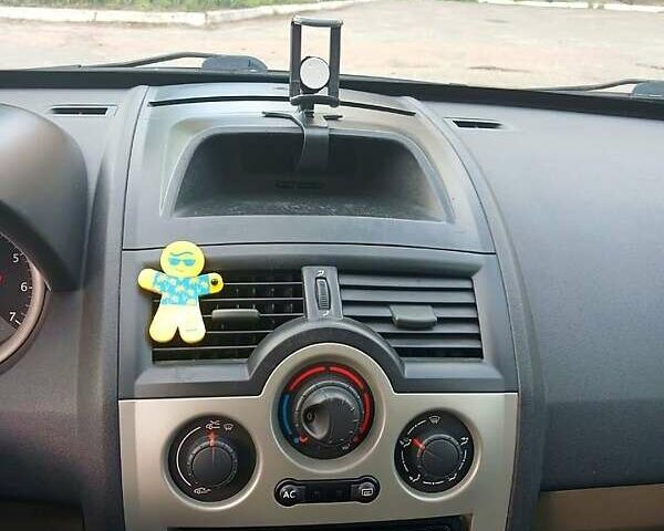 Сірий Рено Меган, об'ємом двигуна 1.6 л та пробігом 96 тис. км за 4200 $, фото 6 на Automoto.ua