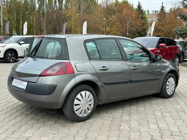 Рено Меган 2003 в Кривом Роге на Automoto.ua Серый Рено Меган, объемом двигателя 1.6 л и пробегом 240 тыс. км за 3300 $, фото 6 на Automoto.ua