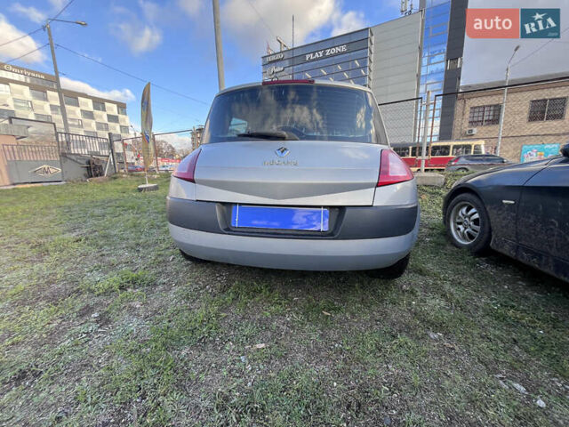 Сірий Рено Меган, об'ємом двигуна 1.4 л та пробігом 265 тис. км за 4299 $, фото 3 на Automoto.ua