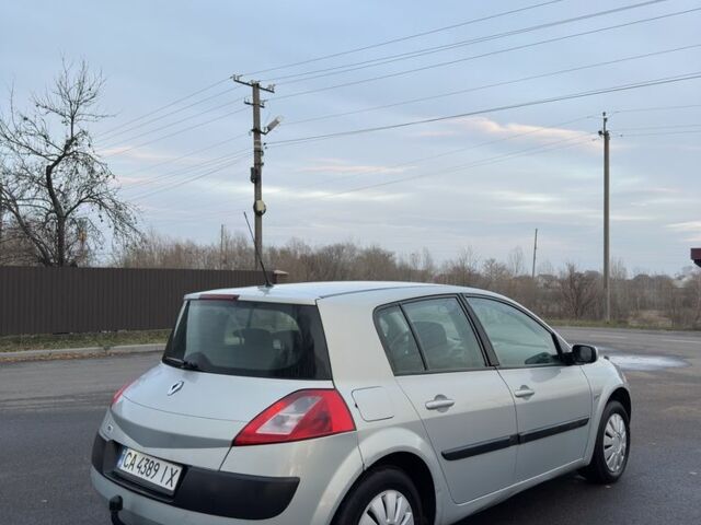 Серый Рено Меган, объемом двигателя 1.9 л и пробегом 330 тыс. км за 3450 $, фото 3 на Automoto.ua