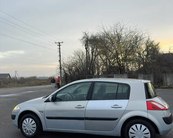 Серый Рено Меган, объемом двигателя 1.9 л и пробегом 330 тыс. км за 3450 $, фото 6 на Automoto.ua