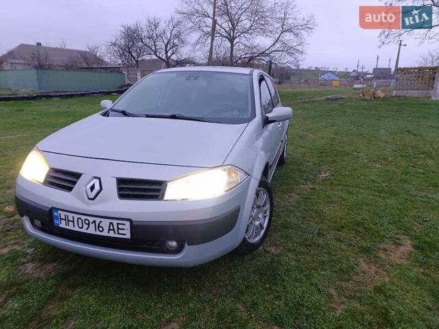 Серый Рено Меган, объемом двигателя 1.87 л и пробегом 200 тыс. км за 2600 $, фото 7 на Automoto.ua
