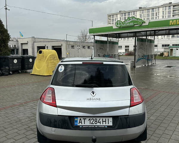 Сірий Рено Меган, об'ємом двигуна 1.46 л та пробігом 240 тис. км за 3999 $, фото 5 на Automoto.ua