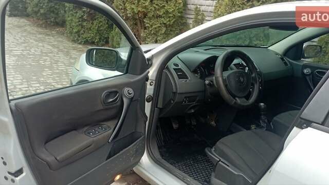 Сірий Рено Меган, об'ємом двигуна 1.87 л та пробігом 239 тис. км за 3000 $, фото 14 на Automoto.ua