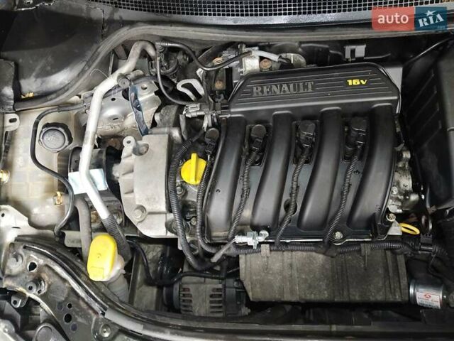 Серый Рено Меган, объемом двигателя 1.4 л и пробегом 255 тыс. км за 4100 $, фото 7 на Automoto.ua