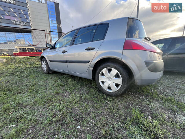 Сірий Рено Меган, об'ємом двигуна 1.4 л та пробігом 265 тис. км за 4299 $, фото 4 на Automoto.ua