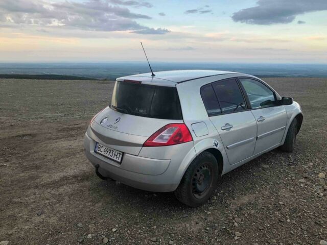 Серый Рено Меган, объемом двигателя 1.9 л и пробегом 300 тыс. км за 3500 $, фото 22 на Automoto.ua