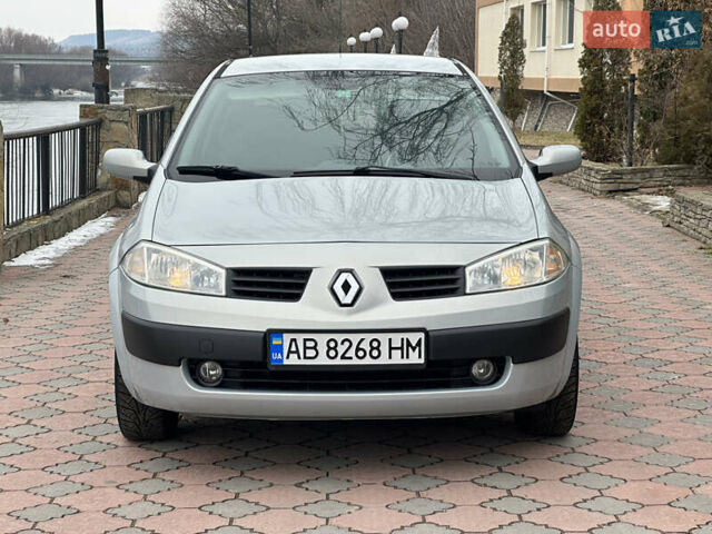 Серый Рено Меган, объемом двигателя 1.46 л и пробегом 275 тыс. км за 3700 $, фото 1 на Automoto.ua