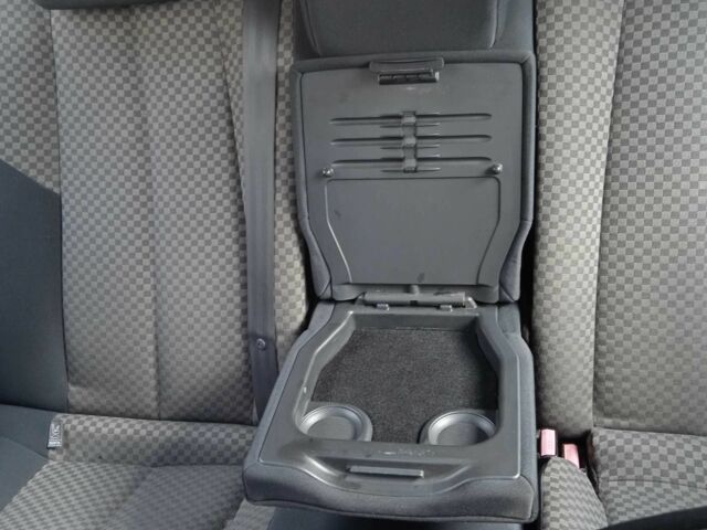 Сірий Рено Меган, об'ємом двигуна 1.6 л та пробігом 235 тис. км за 3650 $, фото 11 на Automoto.ua