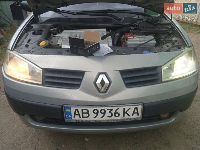 Серый Рено Меган, объемом двигателя 1.6 л и пробегом 111 тыс. км за 4400 $, фото 5 на Automoto.ua