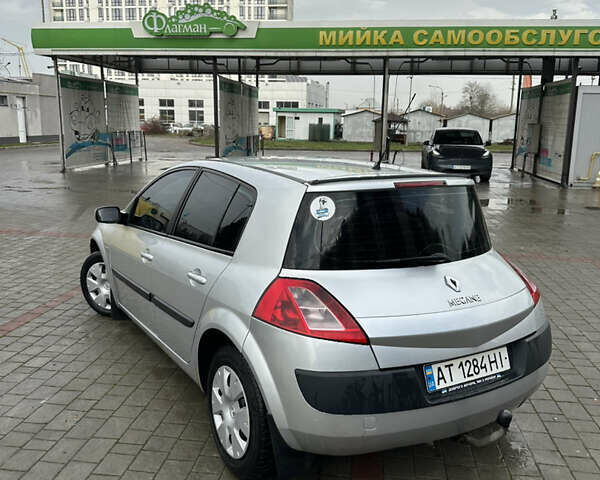 Сірий Рено Меган, об'ємом двигуна 1.46 л та пробігом 240 тис. км за 3999 $, фото 4 на Automoto.ua