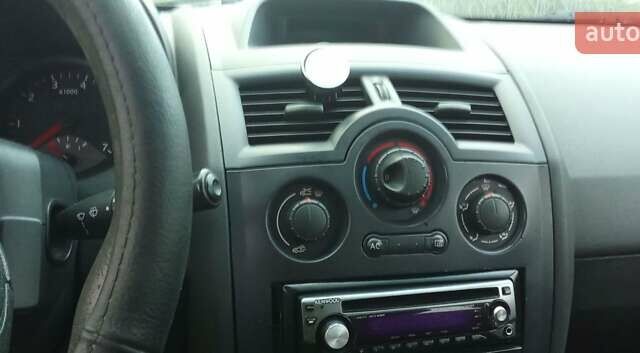 Сірий Рено Меган, об'ємом двигуна 1.87 л та пробігом 239 тис. км за 3000 $, фото 9 на Automoto.ua