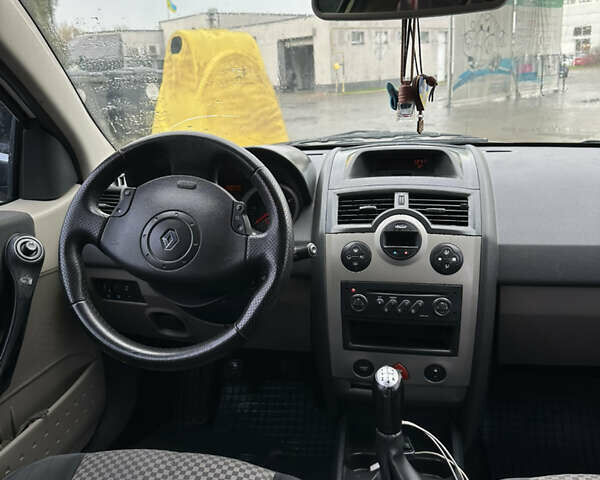 Сірий Рено Меган, об'ємом двигуна 1.46 л та пробігом 240 тис. км за 3999 $, фото 9 на Automoto.ua