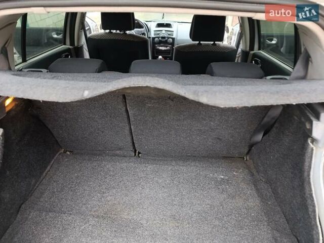 Серый Рено Меган, объемом двигателя 1.87 л и пробегом 200 тыс. км за 2600 $, фото 8 на Automoto.ua