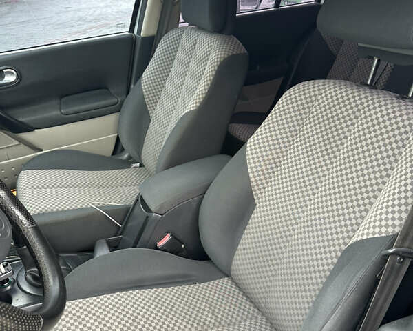 Сірий Рено Меган, об'ємом двигуна 1.46 л та пробігом 240 тис. км за 3999 $, фото 13 на Automoto.ua