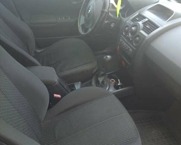 Серый Рено Меган, объемом двигателя 1.6 л и пробегом 111 тыс. км за 4400 $, фото 8 на Automoto.ua