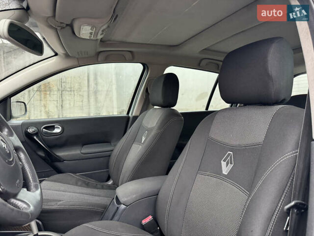 Серый Рено Меган, объемом двигателя 2 л и пробегом 242 тыс. км за 4900 $, фото 21 на Automoto.ua
