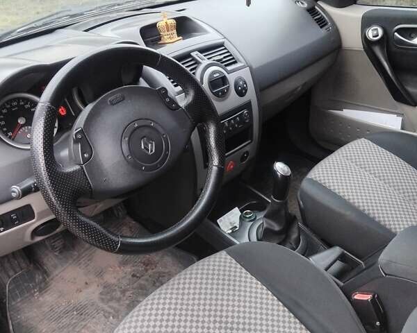 Серый Рено Меган, объемом двигателя 1.46 л и пробегом 320 тыс. км за 3799 $, фото 3 на Automoto.ua