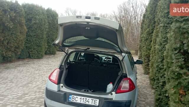 Сірий Рено Меган, об'ємом двигуна 1.87 л та пробігом 239 тис. км за 3000 $, фото 17 на Automoto.ua