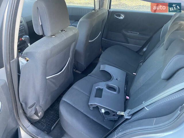 Серый Рено Меган, объемом двигателя 1.6 л и пробегом 270 тыс. км за 2300 $, фото 6 на Automoto.ua