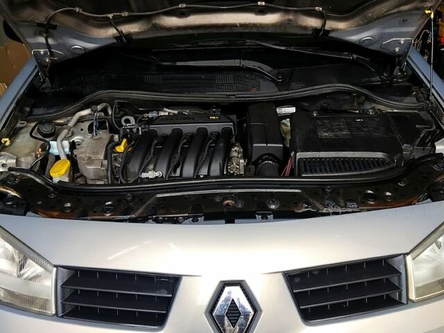 Сірий Рено Меган, об'ємом двигуна 1.4 л та пробігом 255 тис. км за 4100 $, фото 1 на Automoto.ua