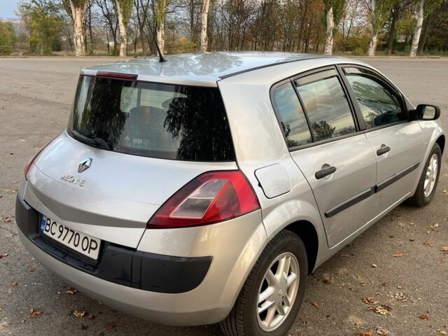 Серый Рено Меган, объемом двигателя 1.5 л и пробегом 275 тыс. км за 4150 $, фото 5 на Automoto.ua