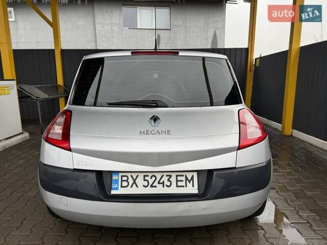 Серый Рено Меган, объемом двигателя 1.6 л и пробегом 237 тыс. км за 3800 $, фото 2 на Automoto.ua