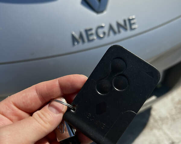 Серый Рено Меган, объемом двигателя 1.39 л и пробегом 190 тыс. км за 4000 $, фото 14 на Automoto.ua