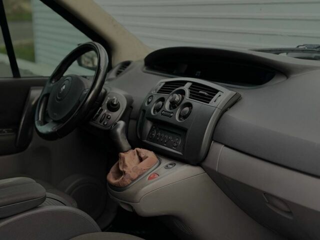 Сірий Рено Меган, об'ємом двигуна 1.5 л та пробігом 100 тис. км за 3400 $, фото 6 на Automoto.ua