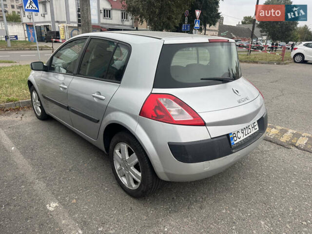 Серый Рено Меган, объемом двигателя 1.6 л и пробегом 242 тыс. км за 4500 $, фото 2 на Automoto.ua