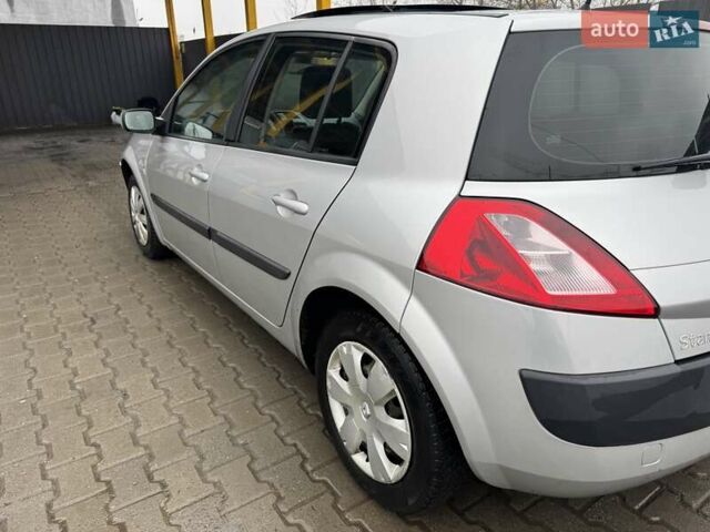 Серый Рено Меган, объемом двигателя 1.6 л и пробегом 237 тыс. км за 3800 $, фото 4 на Automoto.ua