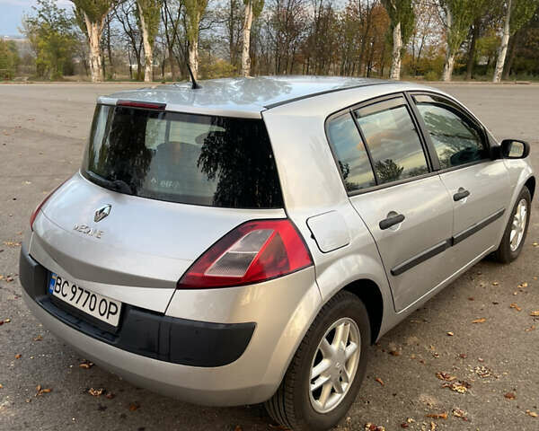 Серый Рено Меган, объемом двигателя 1.46 л и пробегом 274 тыс. км за 3900 $, фото 3 на Automoto.ua