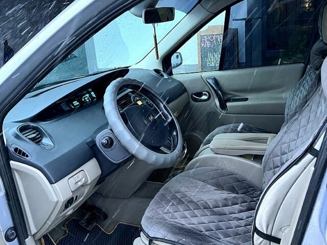 Серый Рено Меган, объемом двигателя 1.6 л и пробегом 244 тыс. км за 5100 $, фото 3 на Automoto.ua