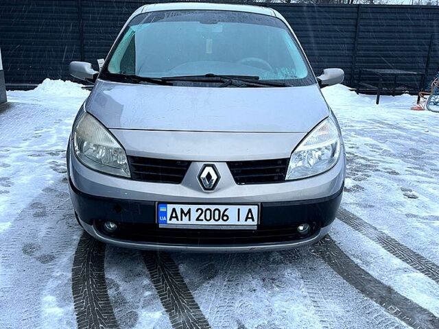 Серый Рено Меган, объемом двигателя 1.6 л и пробегом 244 тыс. км за 5100 $, фото 1 на Automoto.ua