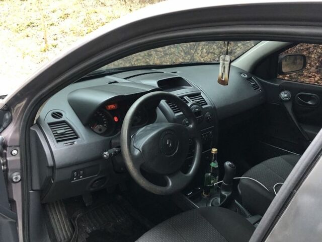 Серый Рено Меган, объемом двигателя 1.5 л и пробегом 340 тыс. км за 2300 $, фото 8 на Automoto.ua