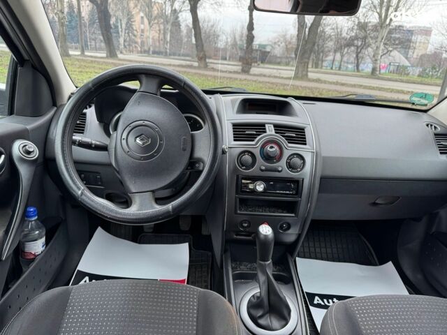 Сірий Рено Меган, об'ємом двигуна 1.4 л та пробігом 191 тис. км за 4390 $, фото 13 на Automoto.ua