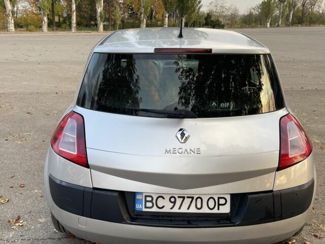 Серый Рено Меган, объемом двигателя 1.5 л и пробегом 275 тыс. км за 4150 $, фото 2 на Automoto.ua