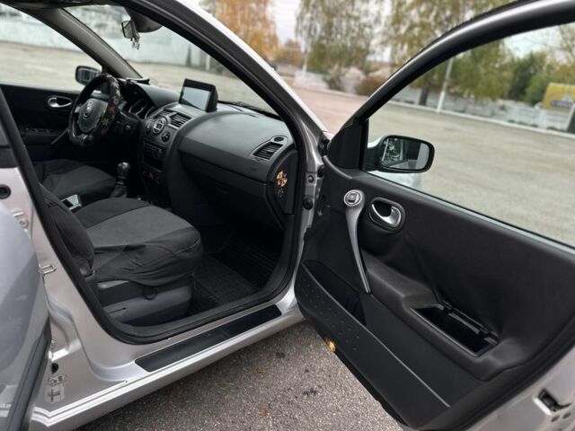 Серый Рено Меган, объемом двигателя 1.9 л и пробегом 310 тыс. км за 4500 $, фото 8 на Automoto.ua