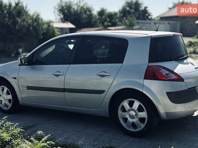 Серый Рено Меган, объемом двигателя 1.39 л и пробегом 190 тыс. км за 4000 $, фото 20 на Automoto.ua