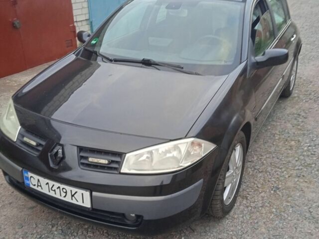 Серый Рено Меган, объемом двигателя 1.6 л и пробегом 222 тыс. км за 4200 $, фото 1 на Automoto.ua