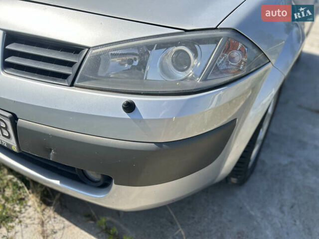 Серый Рено Меган, объемом двигателя 1.39 л и пробегом 190 тыс. км за 4000 $, фото 17 на Automoto.ua