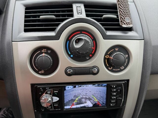 Серый Рено Меган, объемом двигателя 1.6 л и пробегом 280 тыс. км за 3999 $, фото 16 на Automoto.ua