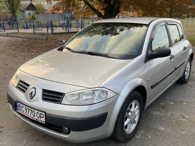 Серый Рено Меган, объемом двигателя 1.5 л и пробегом 275 тыс. км за 4150 $, фото 1 на Automoto.ua