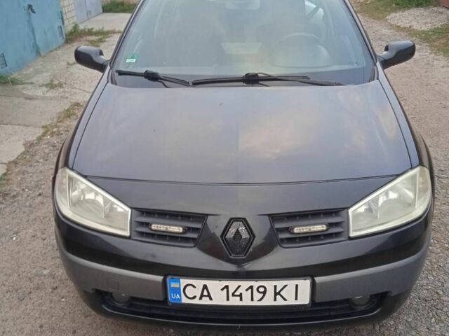 Серый Рено Меган, объемом двигателя 1.6 л и пробегом 222 тыс. км за 4200 $, фото 2 на Automoto.ua