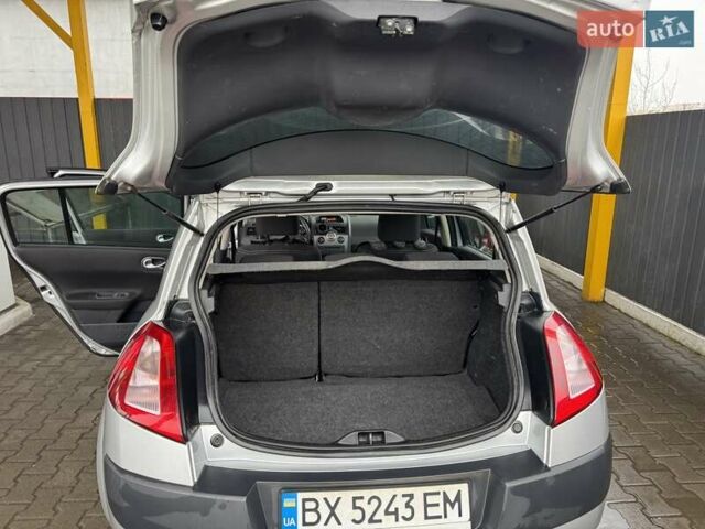 Серый Рено Меган, объемом двигателя 1.6 л и пробегом 237 тыс. км за 3800 $, фото 20 на Automoto.ua