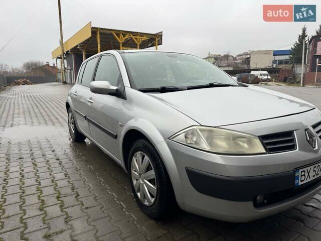 Серый Рено Меган, объемом двигателя 1.6 л и пробегом 237 тыс. км за 3800 $, фото 1 на Automoto.ua
